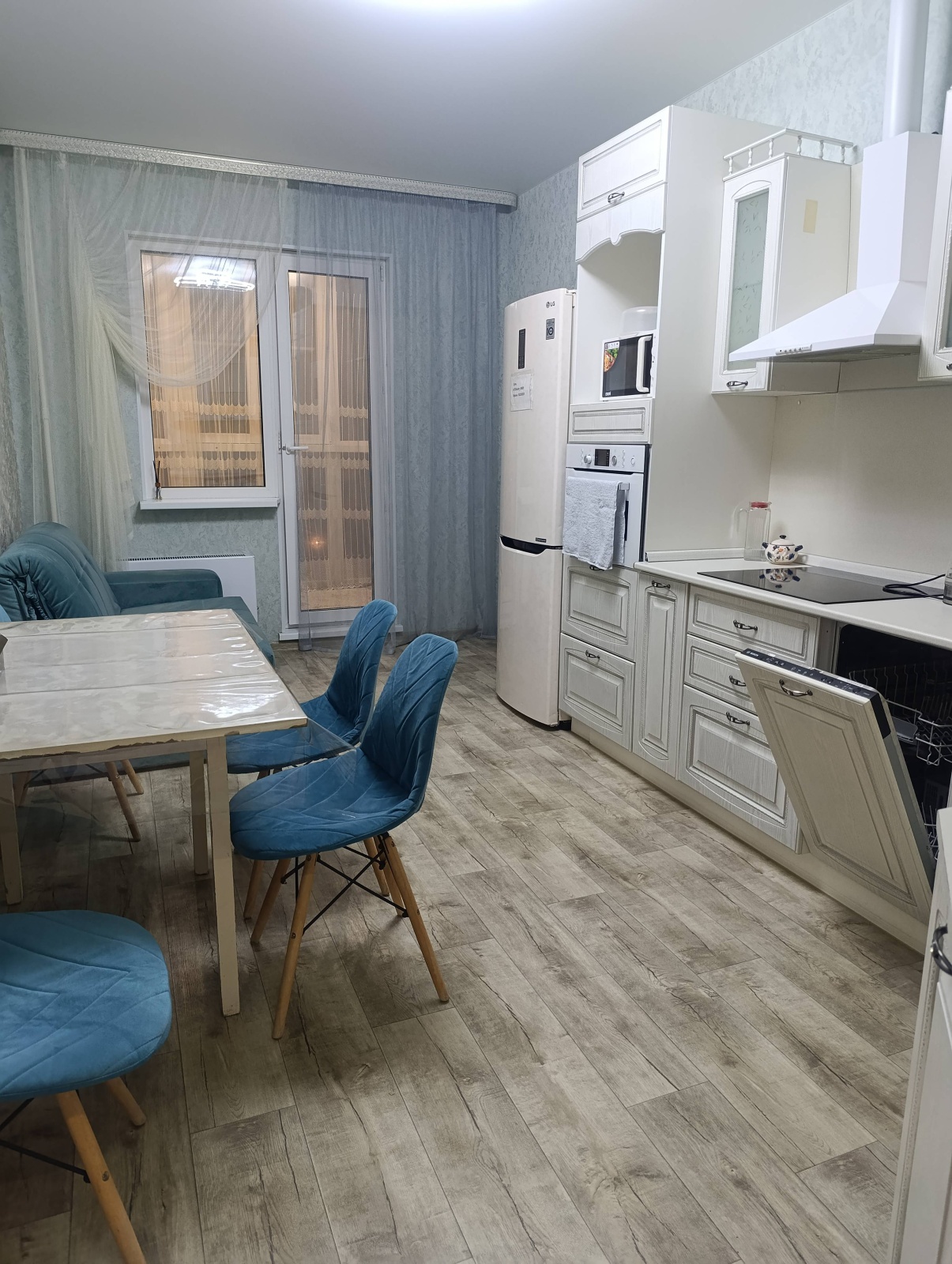Современная уютная квартира